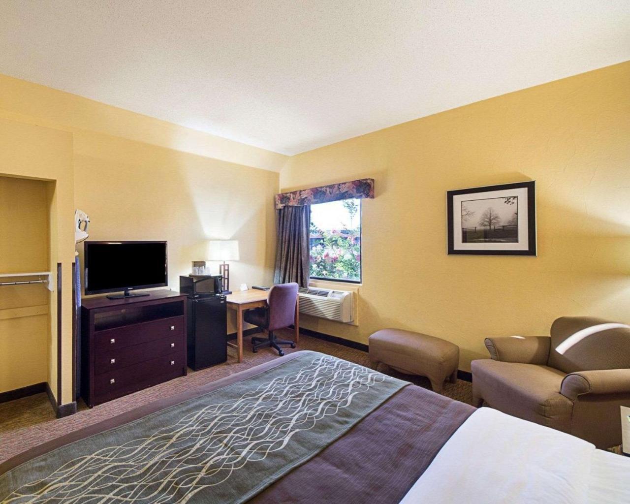 Comfort Inn Near Medical Center Mission Luaran gambar